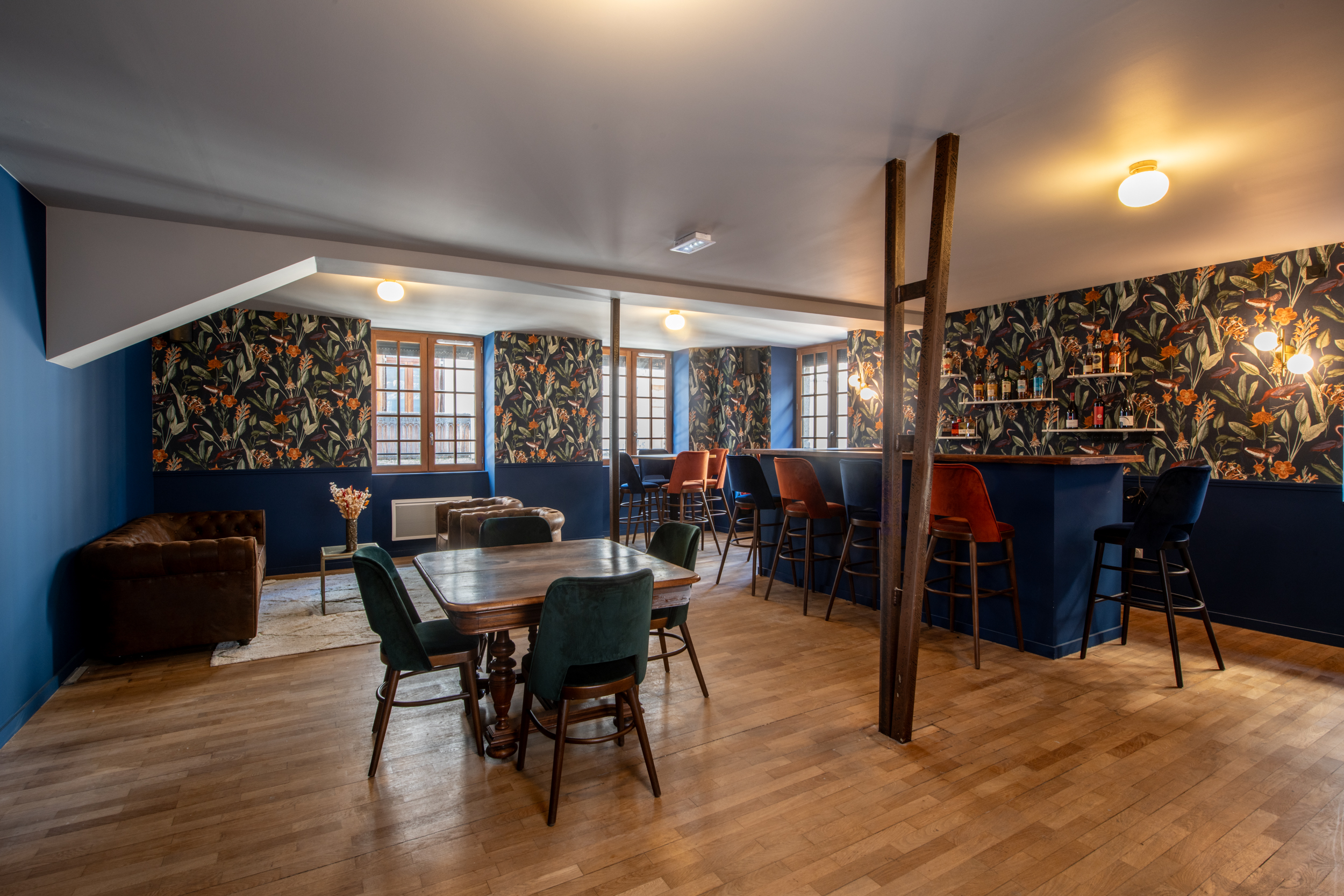 Le bar principal